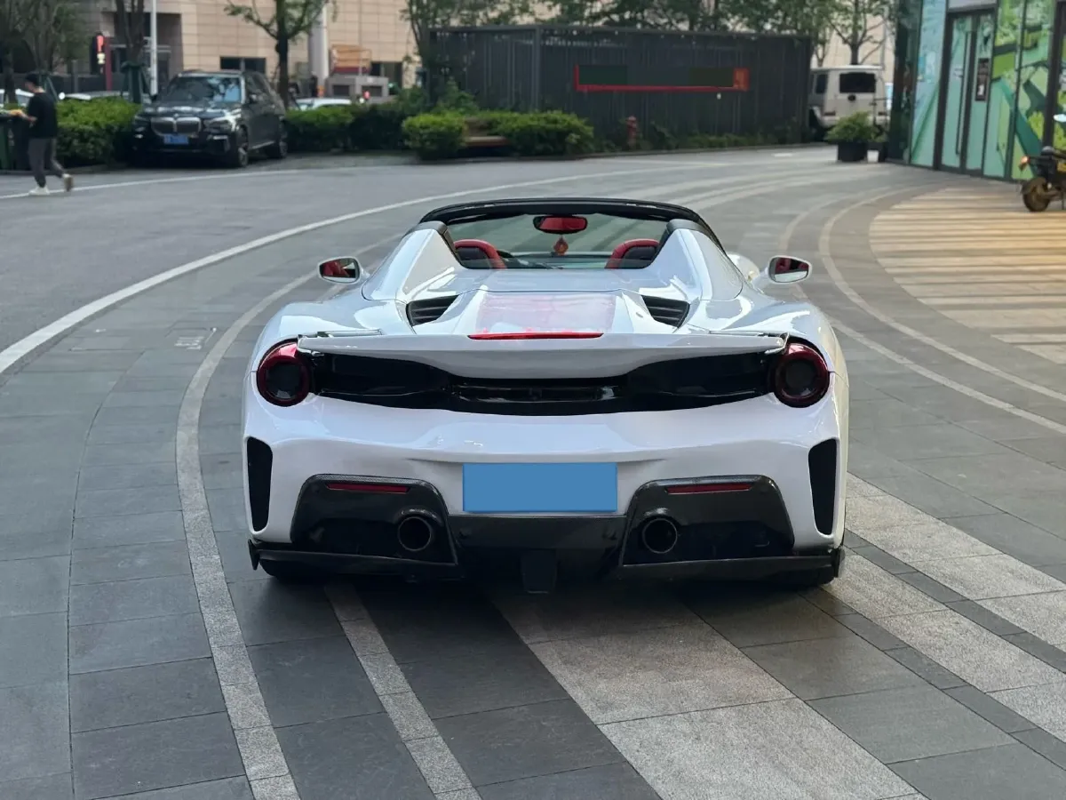 2015 Ferrari 488 3.9T 670HP V8 7DCT,autocango,china used car exporter,china ev exporter,chinese used car exporter,chinese used ev exporter