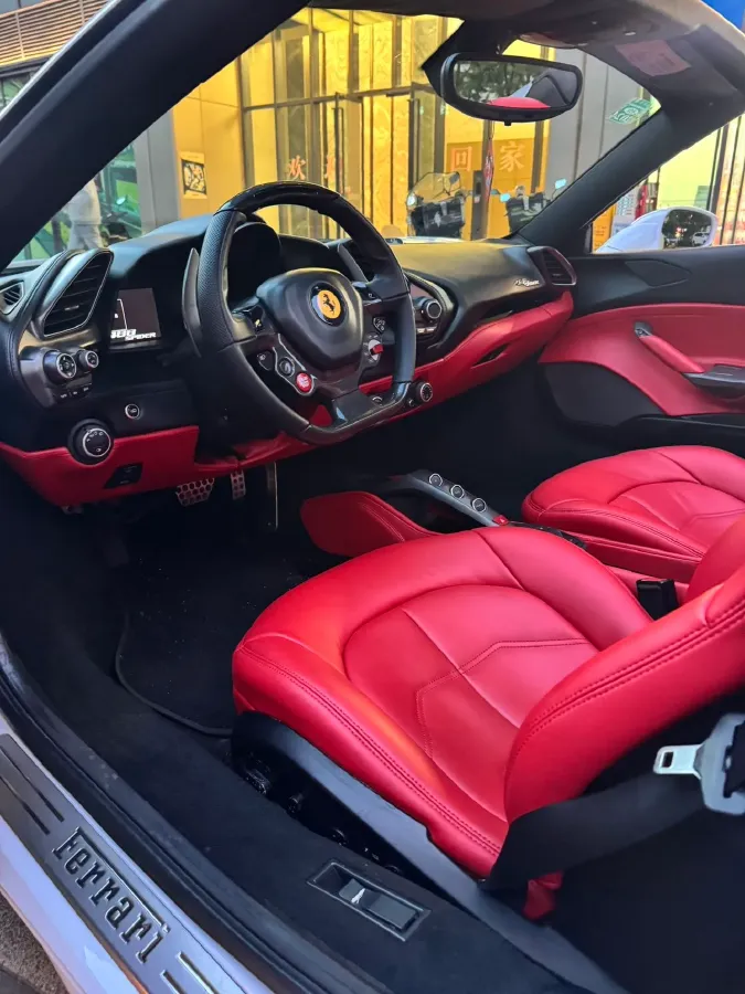 2015 Ferrari 488 3.9T 670HP V8 7DCT,autocango,china used car exporter,china ev exporter,chinese used car exporter,chinese used ev exporter