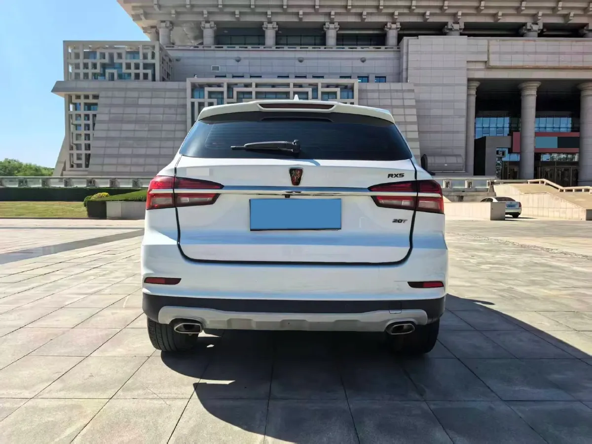 2020 Roewe i6 1.5T 169HP L4 7DCT,autocango,china used car exporter,china ev exporter,chinese used car exporter,chinese used ev exporter