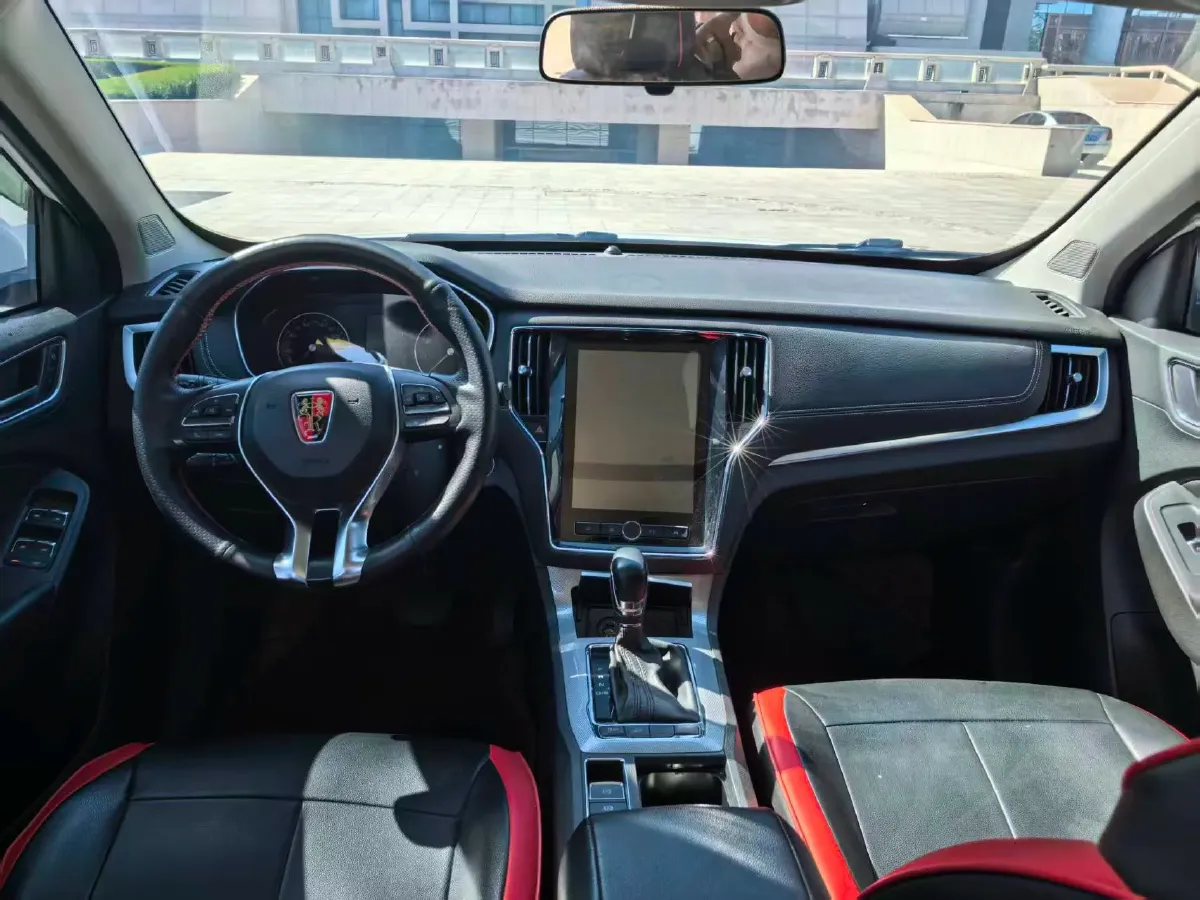 2020 Roewe i6 1.5T 169HP L4 7DCT,autocango,china used car exporter,china ev exporter,chinese used car exporter,chinese used ev exporter