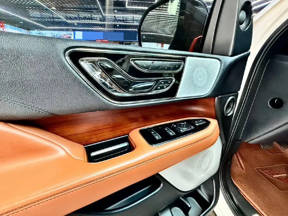 2018 Lincoln Navigator 3.5T 415HP V6 10AT,autocango,china used car exporter,china ev exporter,chinese used car exporter,chinese used ev exporter