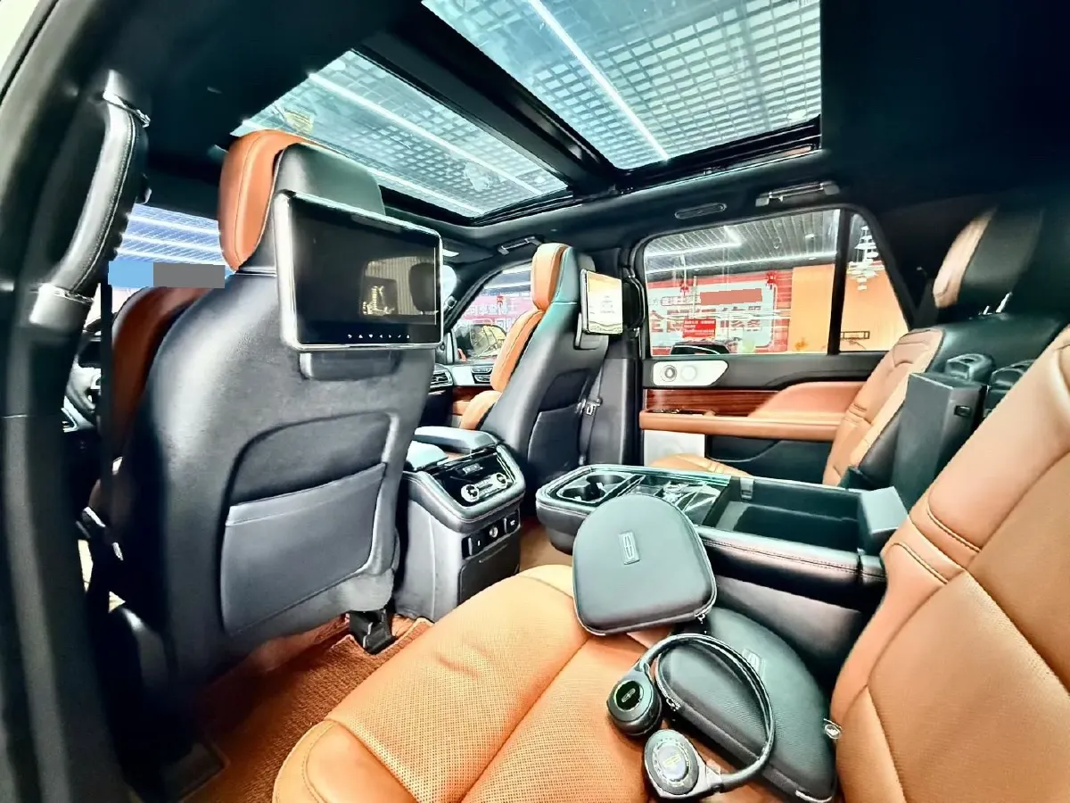 2018 Lincoln Navigator 3.5T 415HP V6 10AT,autocango,china used car exporter,china ev exporter,chinese used car exporter,chinese used ev exporter