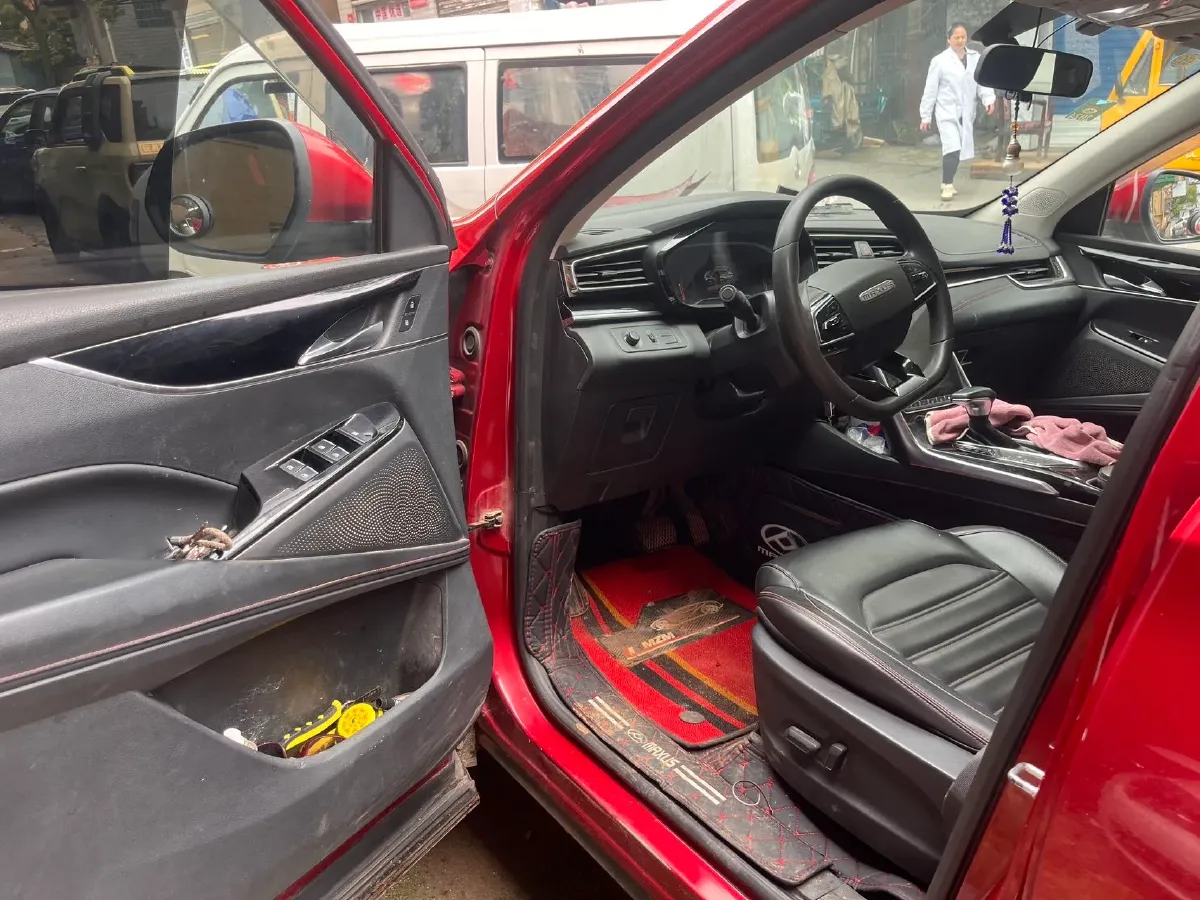 2019 MAXUS D60 1.5T 169HP L4 7DCT,autocango,china used car exporter,china ev exporter,chinese used car exporter,chinese used ev exporter
