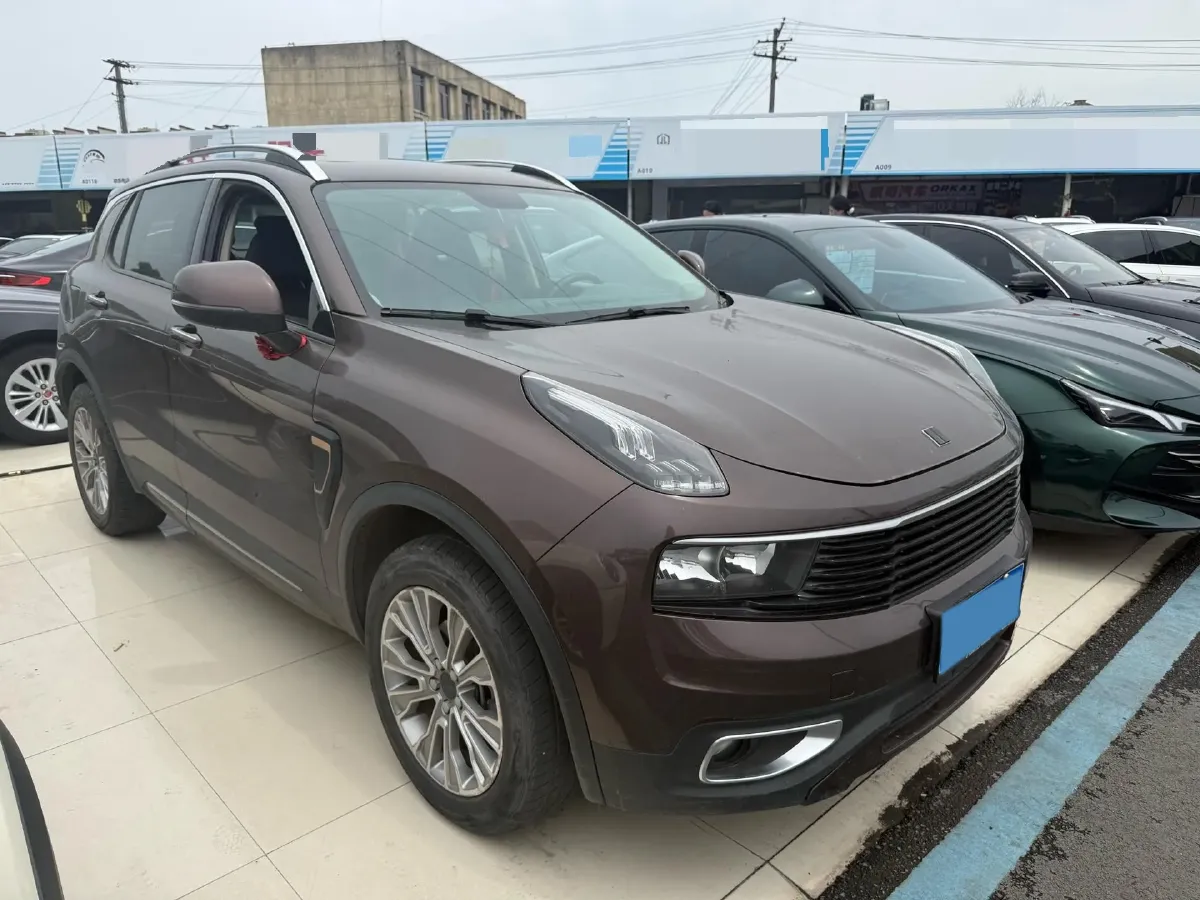 2017 Zotye SR9 2.0T 190HP L4 6DCT,autocango,china used car exporter,china ev exporter,chinese used car exporter,chinese used ev exporter