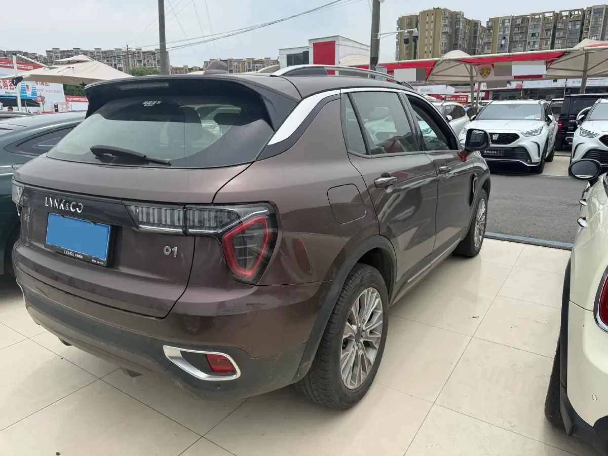2017 Zotye SR9 2.0T 190HP L4 6DCT,autocango,china used car exporter,china ev exporter,chinese used car exporter,chinese used ev exporter