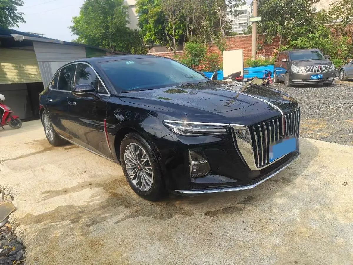 2023 HongQi H5 2.0T 224HP L4 8AT,autocango,china used car exporter,china ev exporter,chinese used car exporter,chinese used ev exporter
