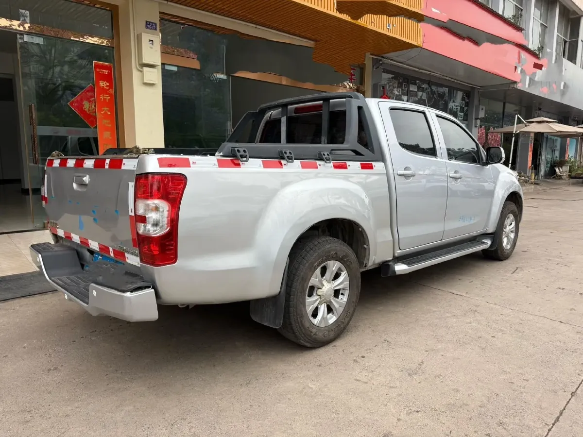 2019 Isuzu RE-MAX Jim 2.5T 129HP L4 6MT,autocango,china used car exporter,china ev exporter,chinese used car exporter,chinese used ev exporter