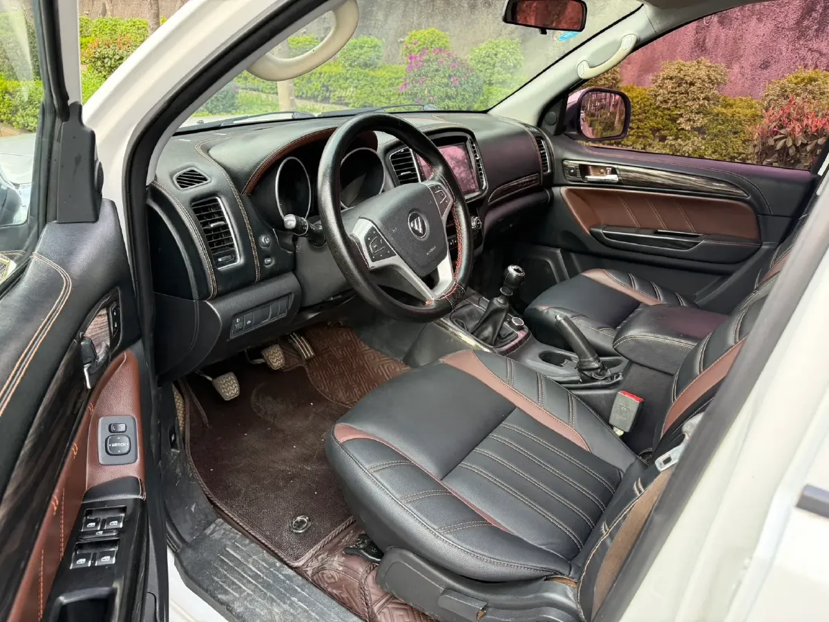 2019 Isuzu RE-MAX Jim 2.5T 129HP L4 6MT,autocango,china used car exporter,china ev exporter,chinese used car exporter,chinese used ev exporter