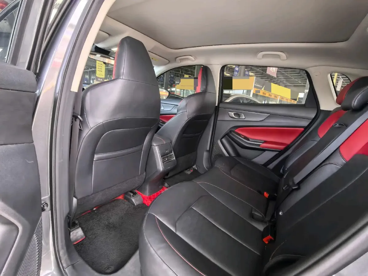 2022 ChangAn Oshan X7 Plus 1.5T 188HP L4 7DCT,autocango,china used car exporter,china ev exporter,chinese used car exporter,chinese used ev exporter