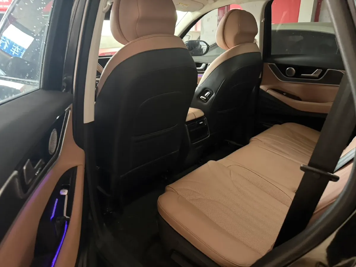 2024 Chery Tiggo8L 2.0T 254HP L4 8AT,autocango,china used car exporter,china ev exporter,chinese used car exporter,chinese used ev exporter