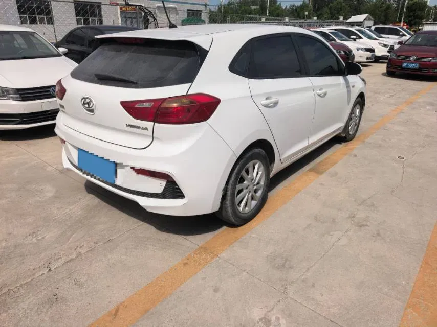 2017 Hyundai Verna RV 1.4L 100HP L4 6AT,autocango,china used car exporter,china ev exporter,chinese used car exporter,chinese used ev exporter