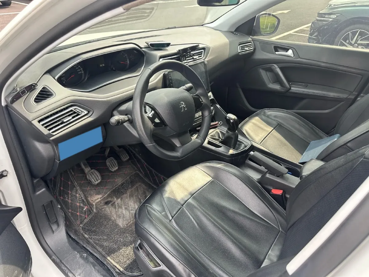 2018 Peugeot 308 1.6L 117HP L4 5MT,autocango,china used car exporter,china ev exporter,chinese used car exporter,chinese used ev exporter