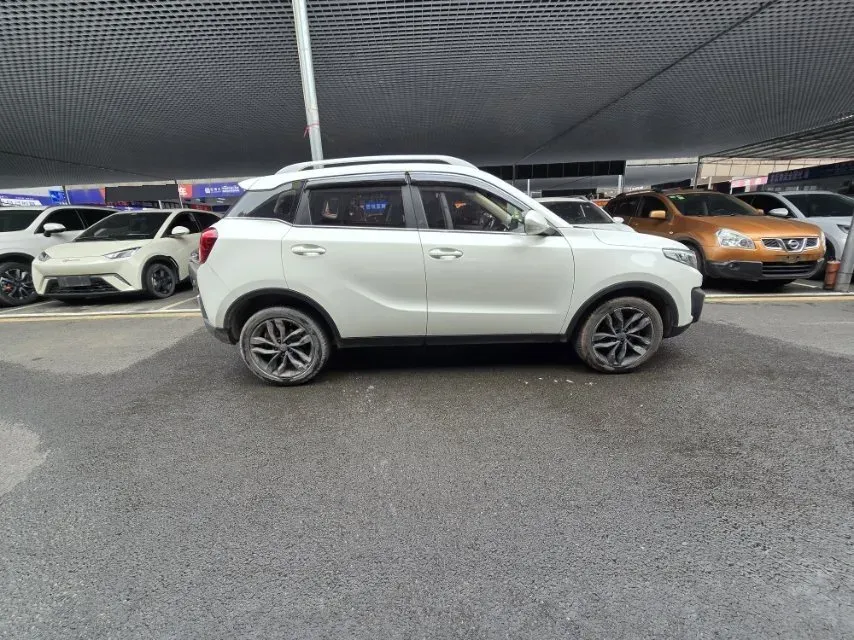 2018 BAIC ChangHe Q35 1.5L 116HP L4 5MT,autocango,china used car exporter,china ev exporter,chinese used car exporter,chinese used ev exporter