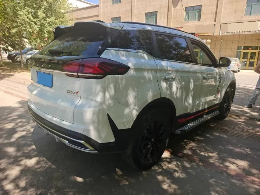 2022 Dongfeng RuiQi 7 2.0T 228HP L4 8AT,autocango,china used car exporter,china ev exporter,chinese used car exporter,chinese used ev exporter