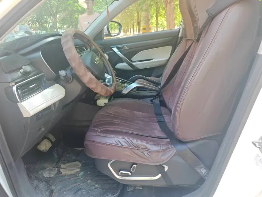 2022 Dongfeng RuiQi 7 2.0T 228HP L4 8AT,autocango,china used car exporter,china ev exporter,chinese used car exporter,chinese used ev exporter