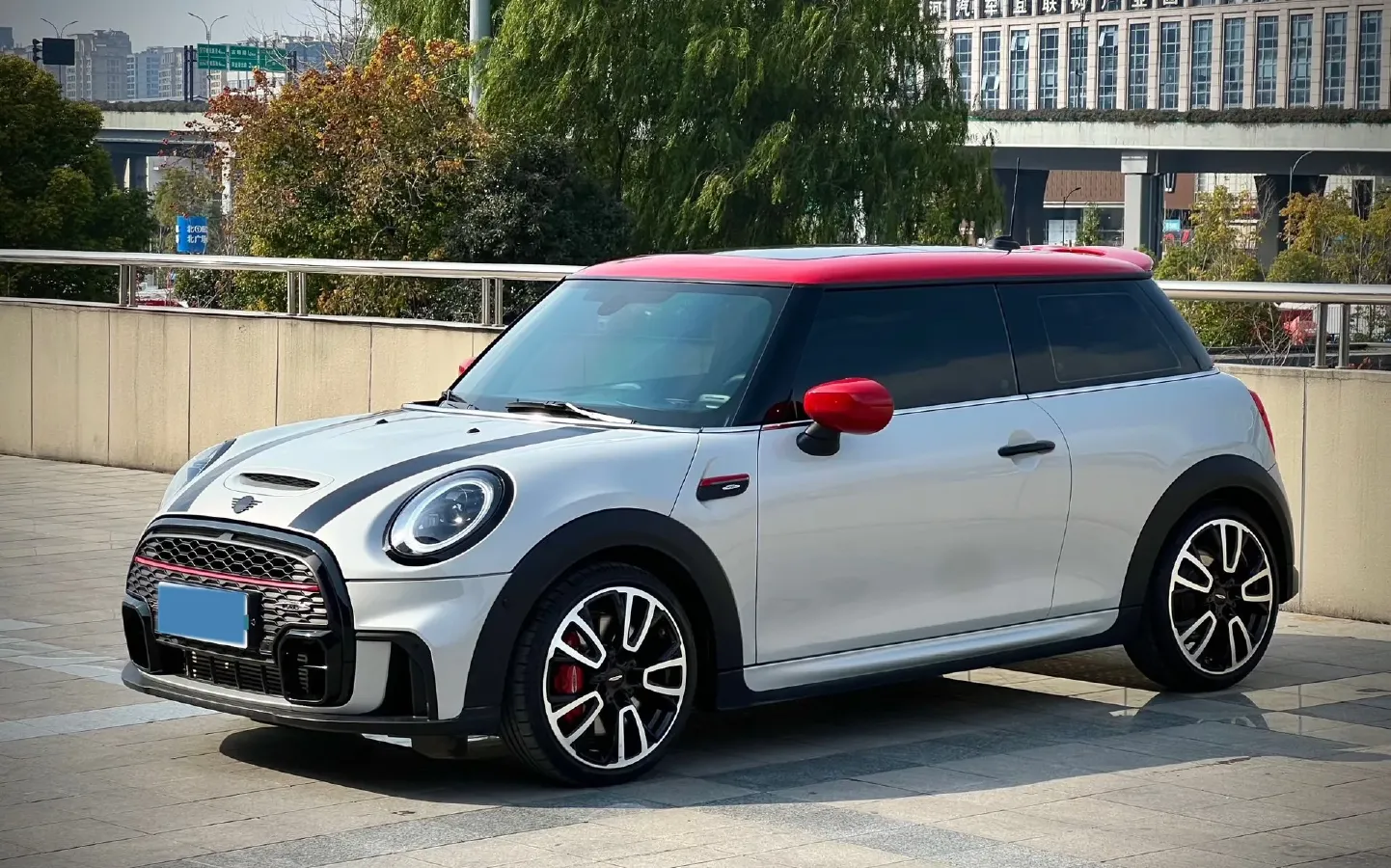 2023 MINI JCW 2.0T 231HP L4 8AT,autocango,china used car exporter,china ev exporter,chinese used car exporter,chinese used ev exporter
