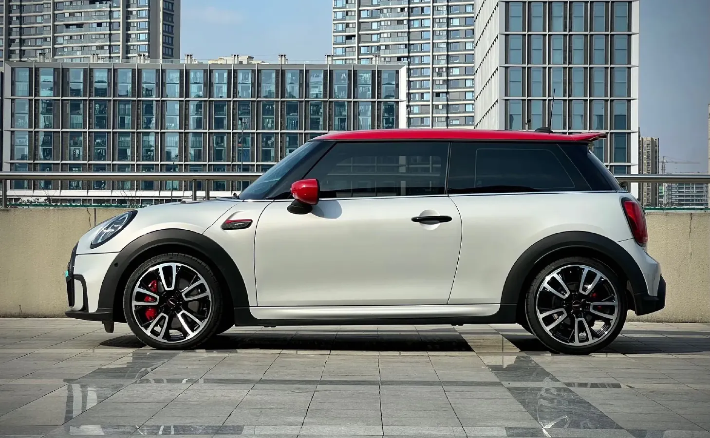 2023 MINI JCW 2.0T 231HP L4 8AT,autocango,china used car exporter,china ev exporter,chinese used car exporter,chinese used ev exporter