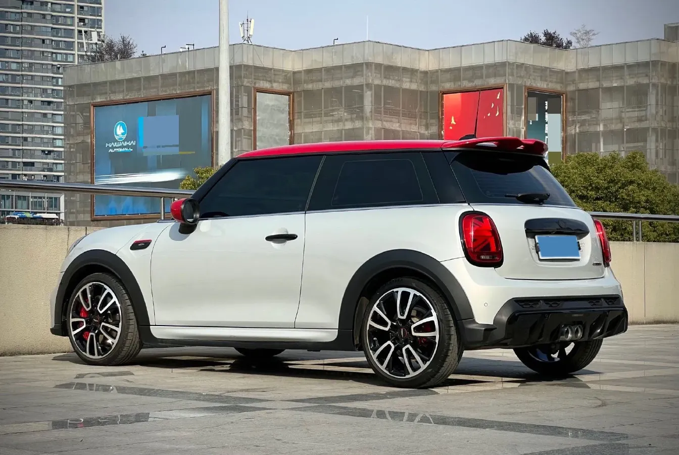 2023 MINI JCW 2.0T 231HP L4 8AT,autocango,china used car exporter,china ev exporter,chinese used car exporter,chinese used ev exporter