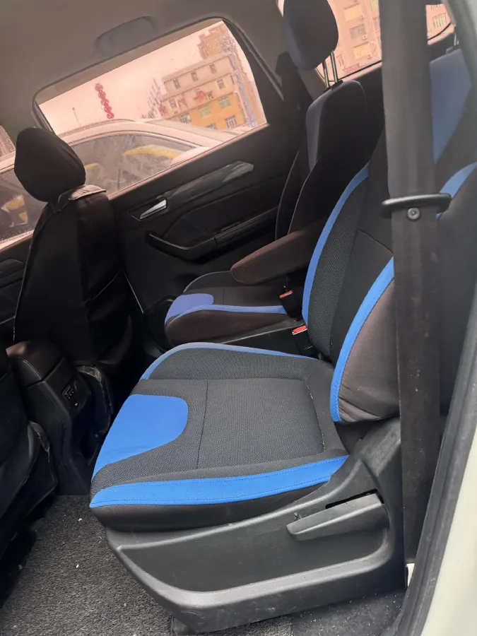 2017 BAIC WeiWang M60 1.5L 116HP L4 5MT,autocango,china used car exporter,china ev exporter,chinese used car exporter,chinese used ev exporter