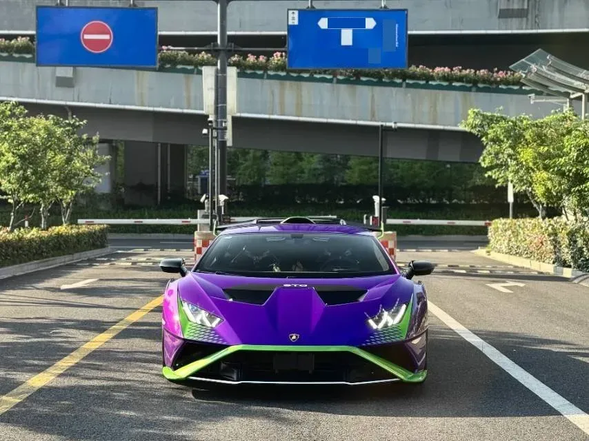2021 Lamborghini Huracán 5.2L 640HP V10 7DCT,autocango,china used car exporter,china ev exporter,chinese used car exporter,chinese used ev exporter