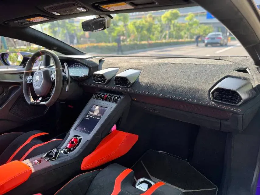 2021 Lamborghini Huracán 5.2L 640HP V10 7DCT,autocango,china used car exporter,china ev exporter,chinese used car exporter,chinese used ev exporter