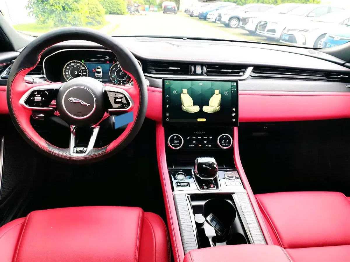 2022 Jaguar XFL 2.0T 250HP L4 8AT,autocango,china used car exporter,china ev exporter,chinese used car exporter,chinese used ev exporter