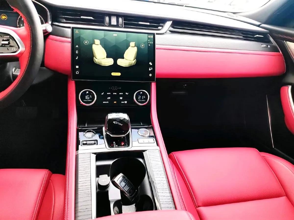2022 Jaguar XFL 2.0T 250HP L4 8AT,autocango,china used car exporter,china ev exporter,chinese used car exporter,chinese used ev exporter