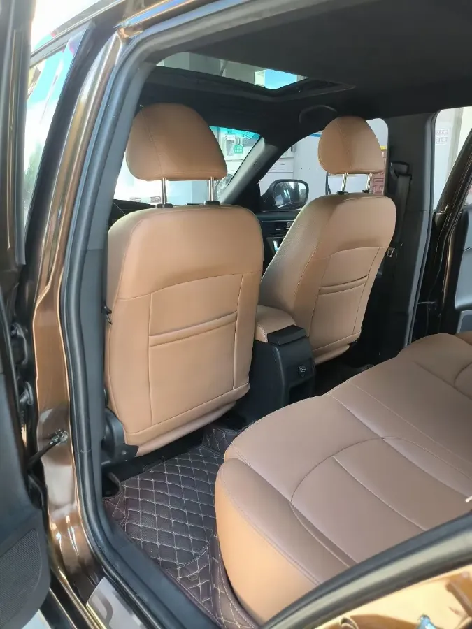 2016 Brilliance Auto V5 1.5T 150HP L4 5AT,autocango,china used car exporter,china ev exporter,chinese used car exporter,chinese used ev exporter