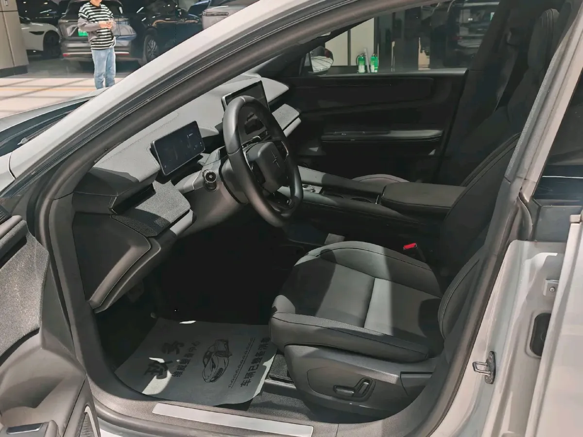 2023 Polestar 4 BEV 86KWH,autocango,china used car exporter,china ev exporter,chinese used car exporter,chinese used ev exporter