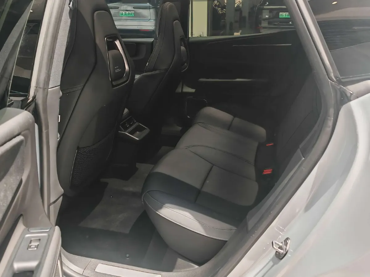 2023 Polestar 4 BEV 86KWH,autocango,china used car exporter,china ev exporter,chinese used car exporter,chinese used ev exporter