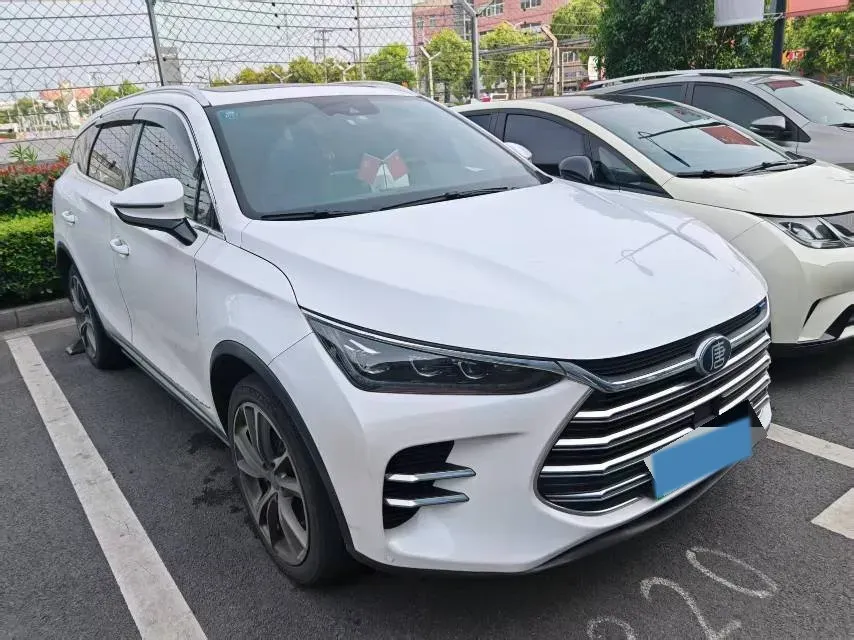 2020 DS 7 1.6T 180HP L4 8AT,autocango,china used car exporter,china ev exporter,chinese used car exporter,chinese used ev exporter