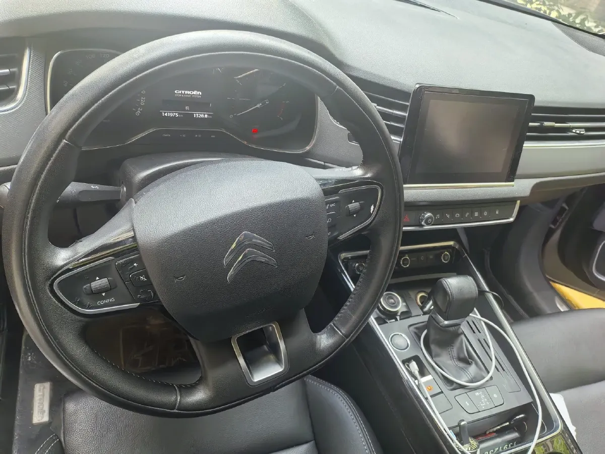 2017 Citroen C5 1.6T 167HP L4 6AT,autocango,china used car exporter,china ev exporter,chinese used car exporter,chinese used ev exporter