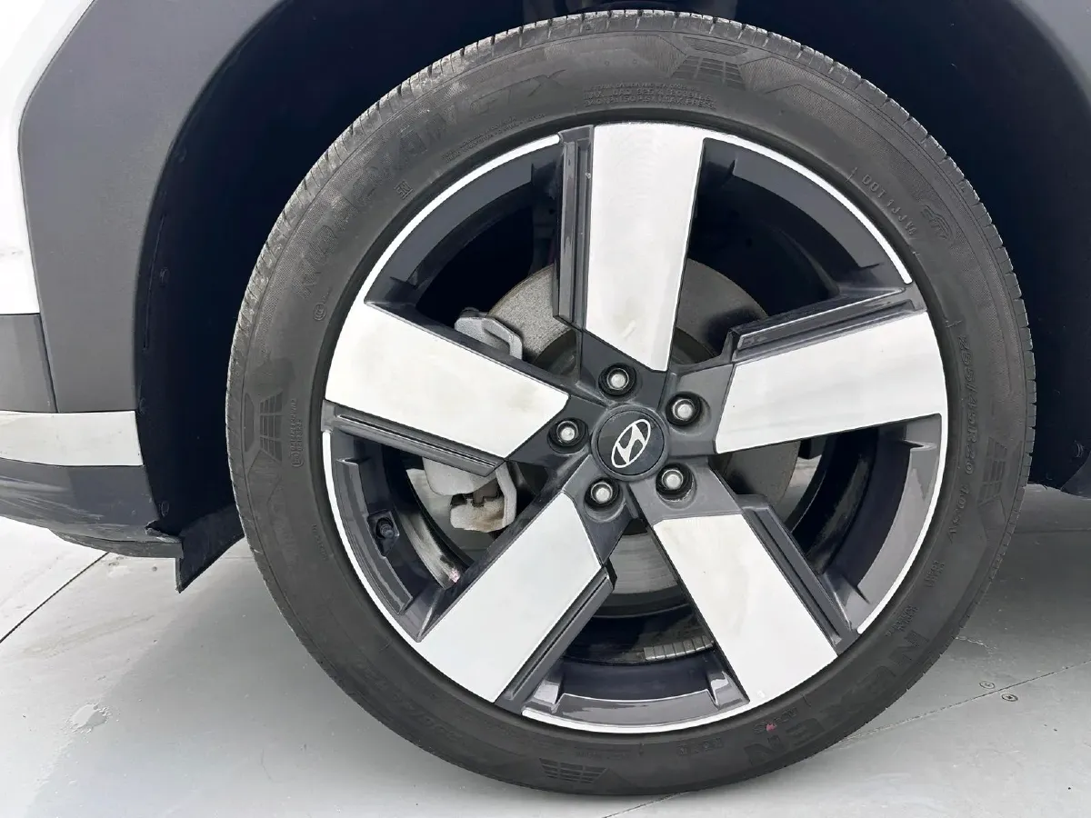 2024 Hyundai Santafe 2.0T 247HP L4 8AT,autocango,china used car exporter,china ev exporter,chinese used car exporter,chinese used ev exporter