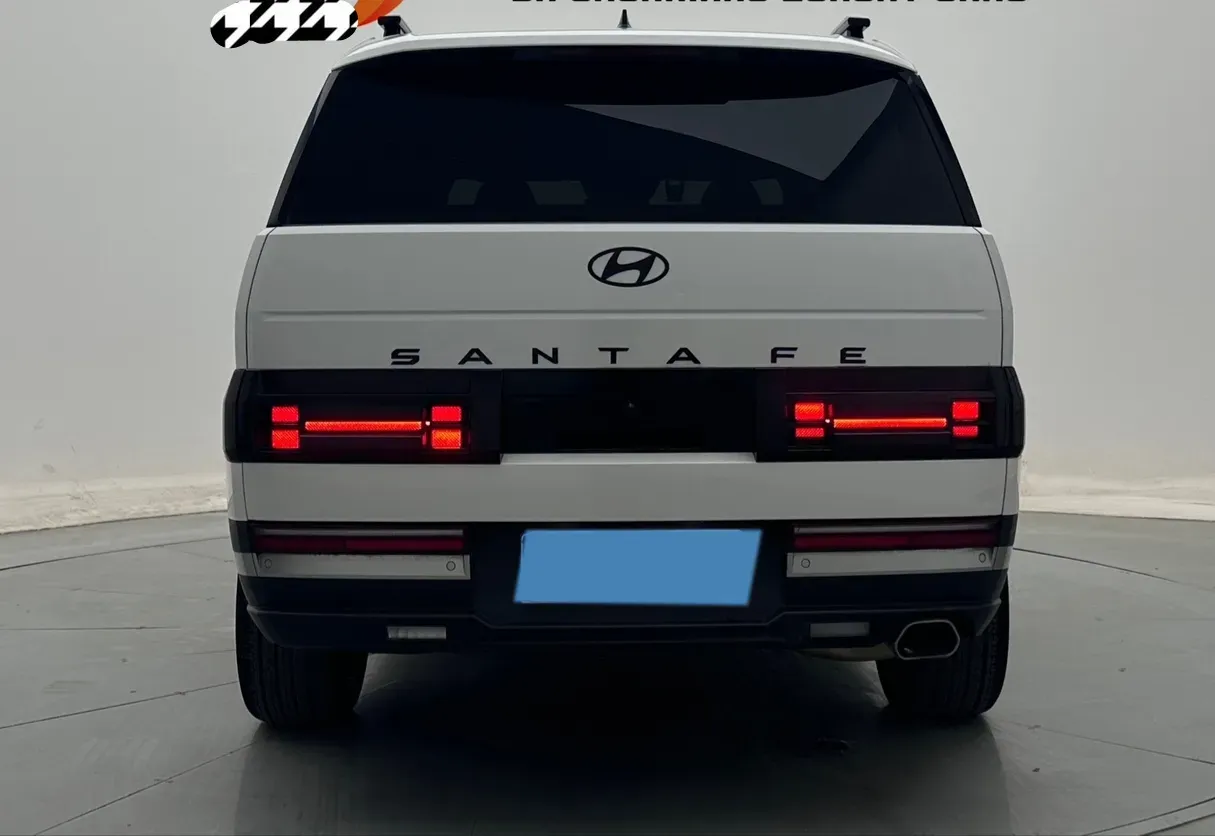 2024 Hyundai Santafe 2.0T 247HP L4 8AT,autocango,china used car exporter,china ev exporter,chinese used car exporter,chinese used ev exporter