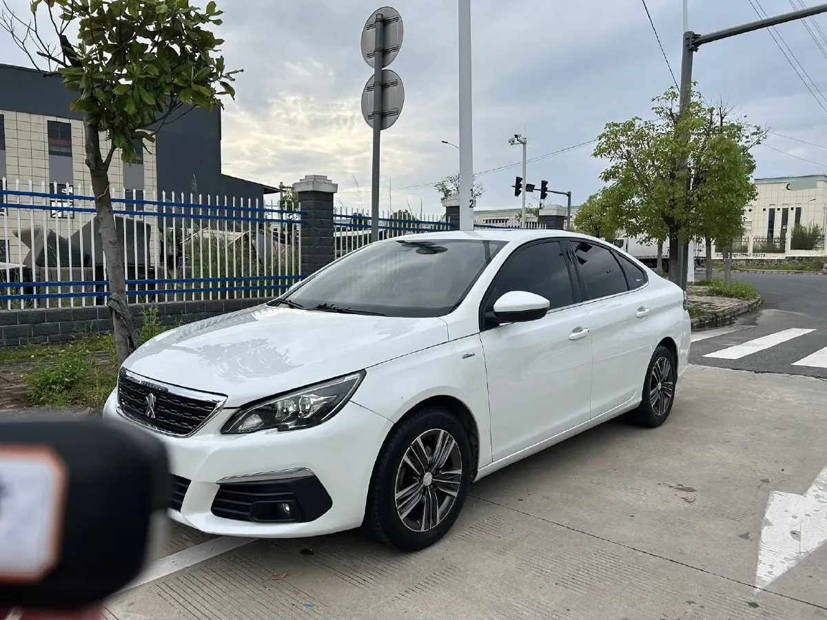 2019 Peugeot 308 1.2T 136HP L3 6AT,autocango,china used car exporter,china ev exporter,chinese used car exporter,chinese used ev exporter