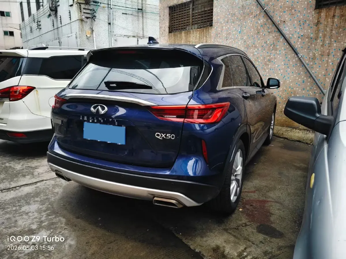 2018 Infiniti QX30 2.0T 211HP L4 7DCT,autocango,china used car exporter,china ev exporter,chinese used car exporter,chinese used ev exporter