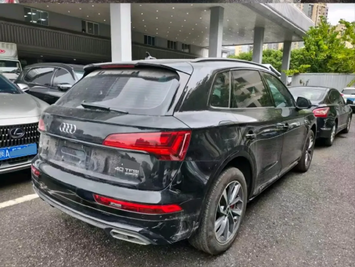 2024 Audi Q5L Sportback 2.0T 190HP L4 7DCT,autocango,china used car exporter,china ev exporter,chinese used car exporter,chinese used ev exporter