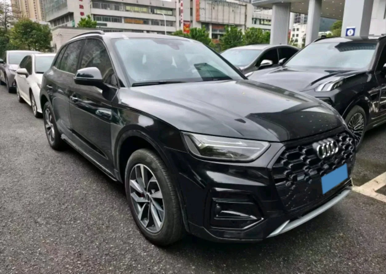 2024 Audi Q5L Sportback 2.0T 190HP L4 7DCT,autocango,china used car exporter,china ev exporter,chinese used car exporter,chinese used ev exporter