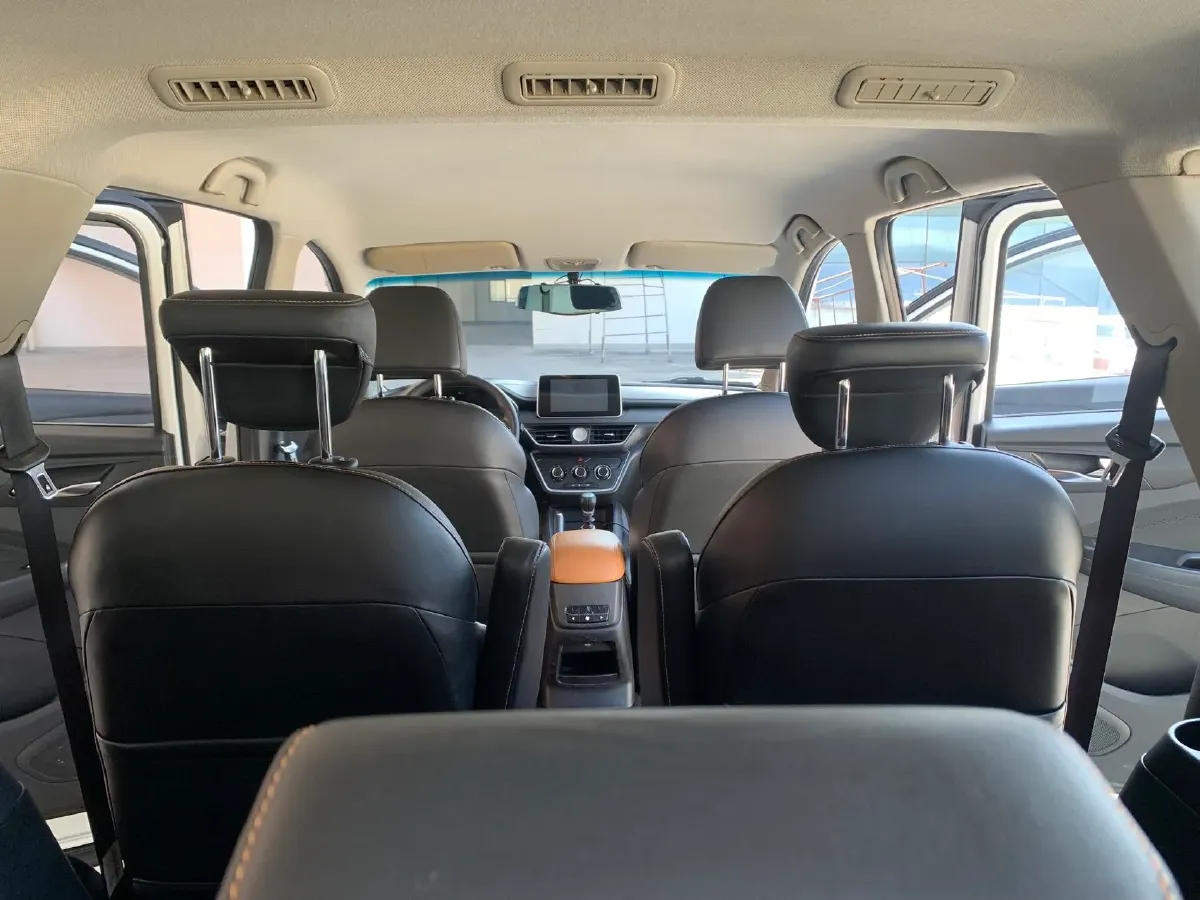 2018 WuLing HongGuang S3 1.5L 112HP L4 6MT,autocango,china used car exporter,china ev exporter,chinese used car exporter,chinese used ev exporter