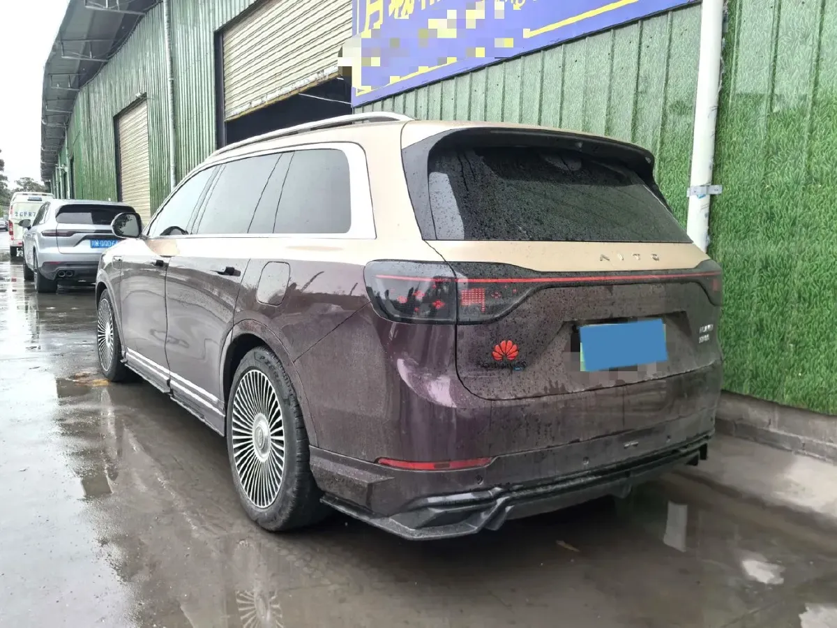 2024 AITO AITO M9 1.5T 152HP L4 REEV 42KWH,autocango,china used car exporter,china ev exporter,chinese used car exporter,chinese used ev exporter