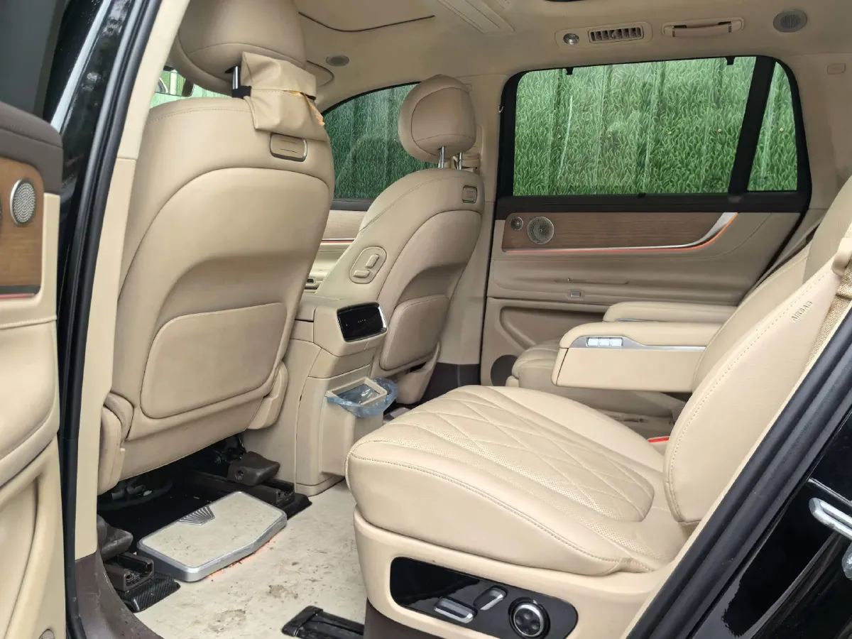 2024 AITO AITO M9 1.5T 152HP L4 REEV 42KWH,autocango,china used car exporter,china ev exporter,chinese used car exporter,chinese used ev exporter