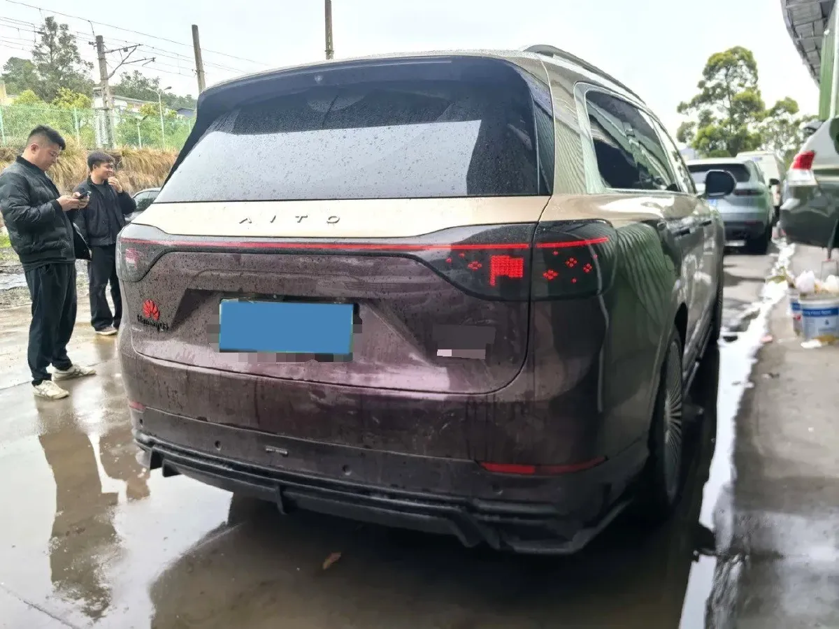 2024 AITO AITO M9 1.5T 152HP L4 REEV 42KWH,autocango,china used car exporter,china ev exporter,chinese used car exporter,chinese used ev exporter