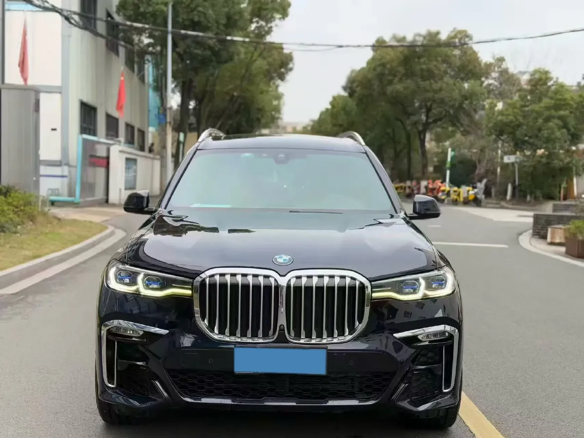 2021 BMW X7 3.0T 340HP L6 8AT,autocango,china used car exporter,china ev exporter,chinese used car exporter,chinese used ev exporter