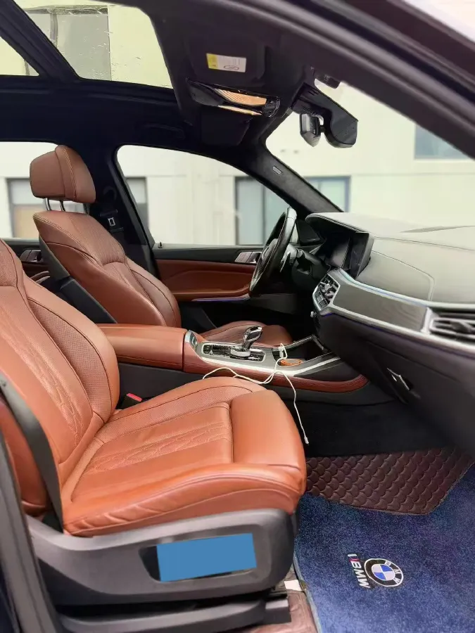 2021 BMW X7 3.0T 340HP L6 8AT,autocango,china used car exporter,china ev exporter,chinese used car exporter,chinese used ev exporter