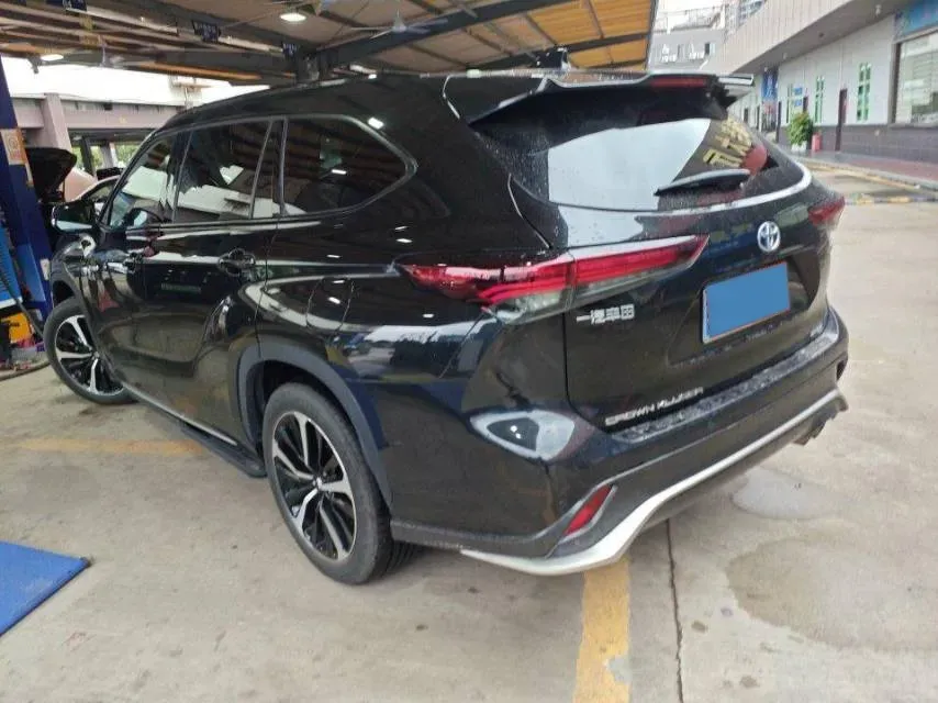 2023 Toyota Crown Kluger 2.5L 189HP L4 E-CVT Hybrid,autocango,china used car exporter,china ev exporter,chinese used car exporter,chinese used ev exporter