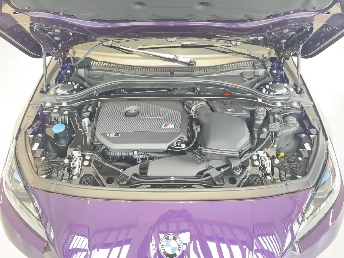 2025 BMW 2.0T 300HP L4 7DCT,autocango,china used car exporter,china ev exporter,chinese used car exporter,chinese used ev exporter