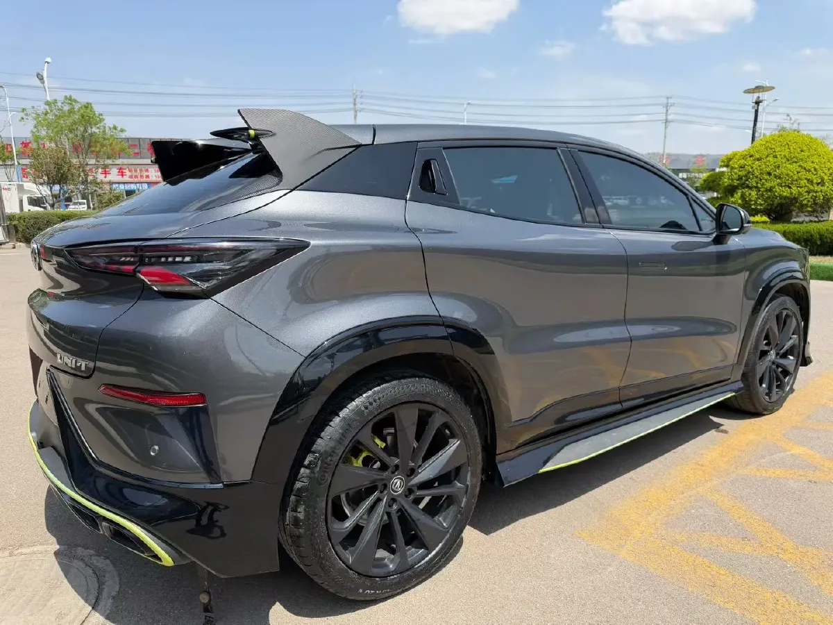 2022 ChangAn UNI-T 1.5T 188HP L4 7DCT,autocango,china used car exporter,china ev exporter,chinese used car exporter,chinese used ev exporter