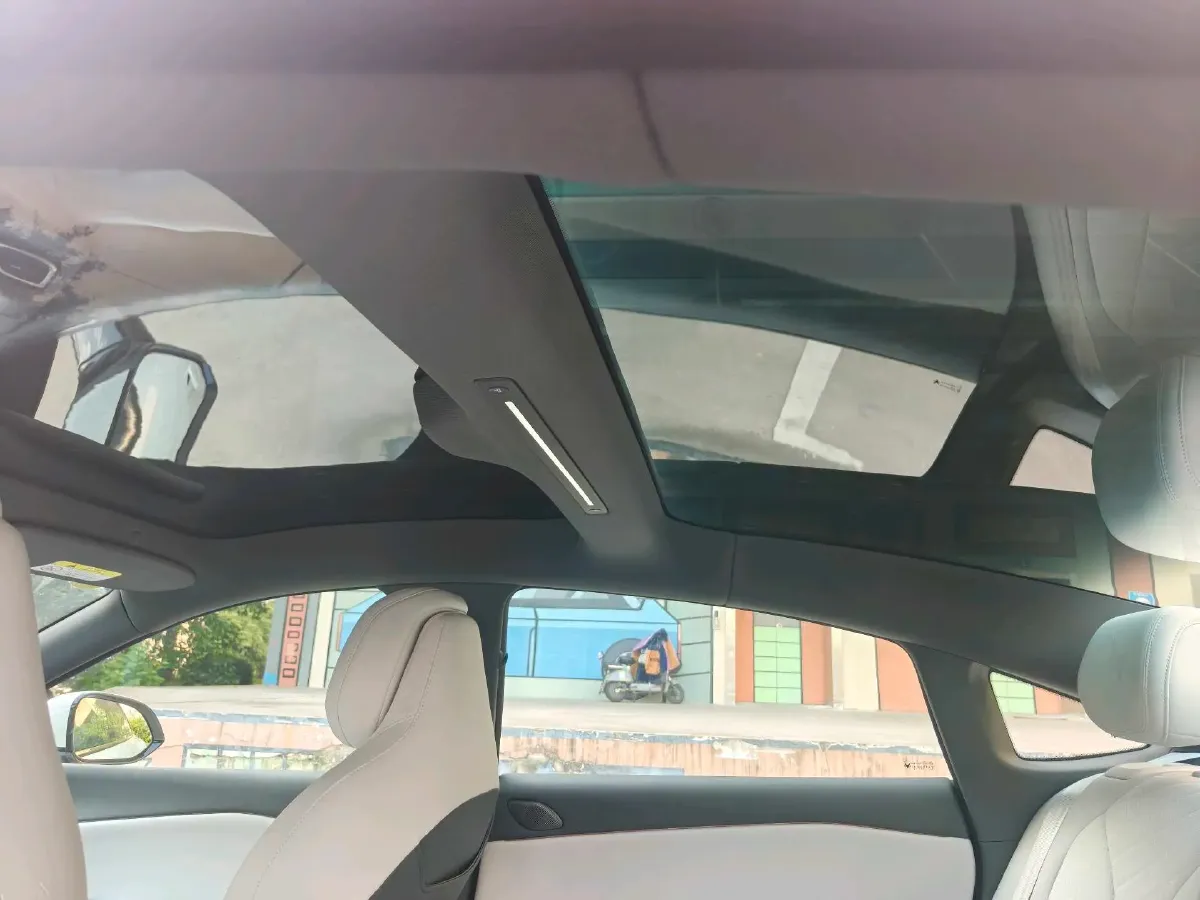 2024 ARCFOX αT5 BEV 79.2KWH,autocango,china used car exporter,china ev exporter,chinese used car exporter,chinese used ev exporter