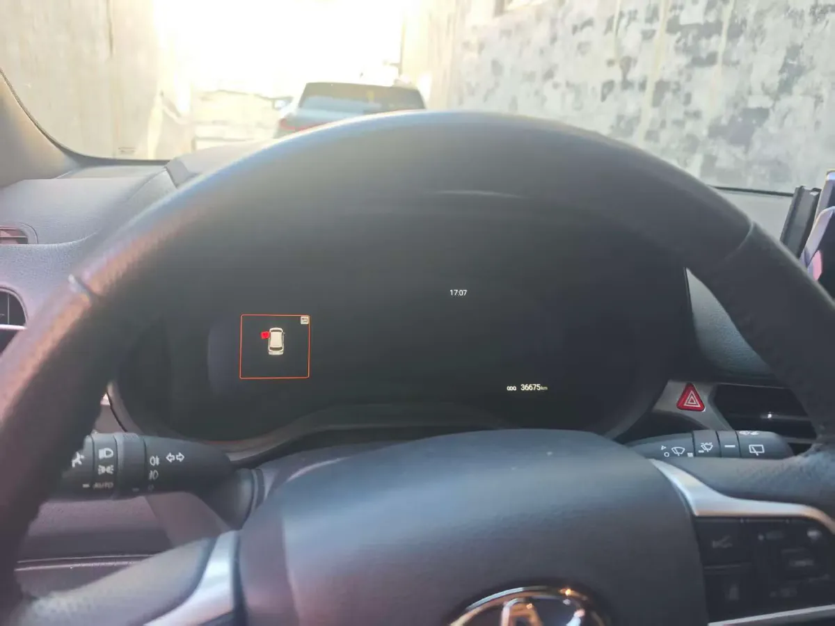 2024 Toyota Granvia 2.5L 189HP L4 E-CVT Hybrid,autocango,china used car exporter,china ev exporter,chinese used car exporter,chinese used ev exporter