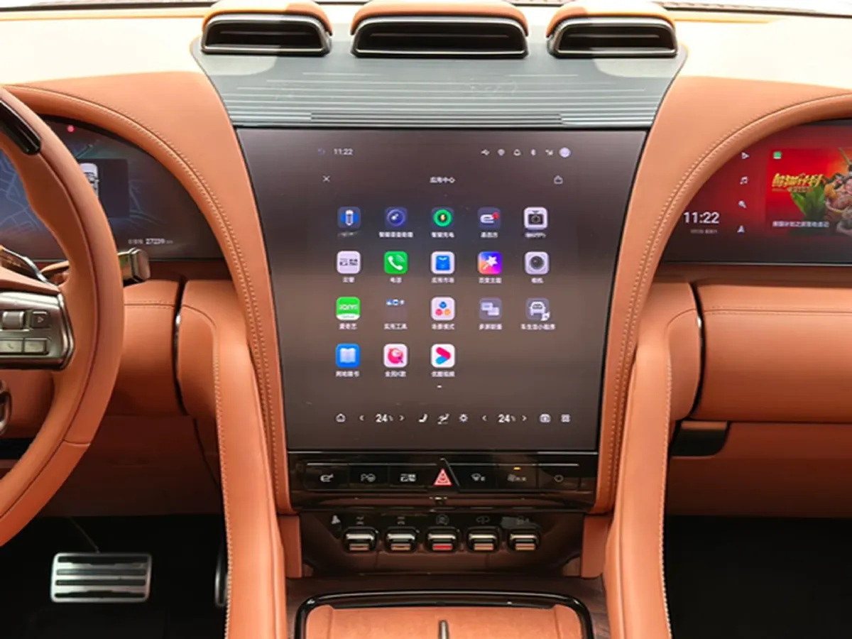 2023 YangWang U8 2.0T 272HP L4 REEV 49.05KWH,autocango,china used car exporter,china ev exporter,chinese used car exporter,chinese used ev exporter